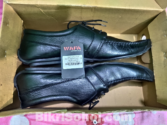 Formal shoe, size 42